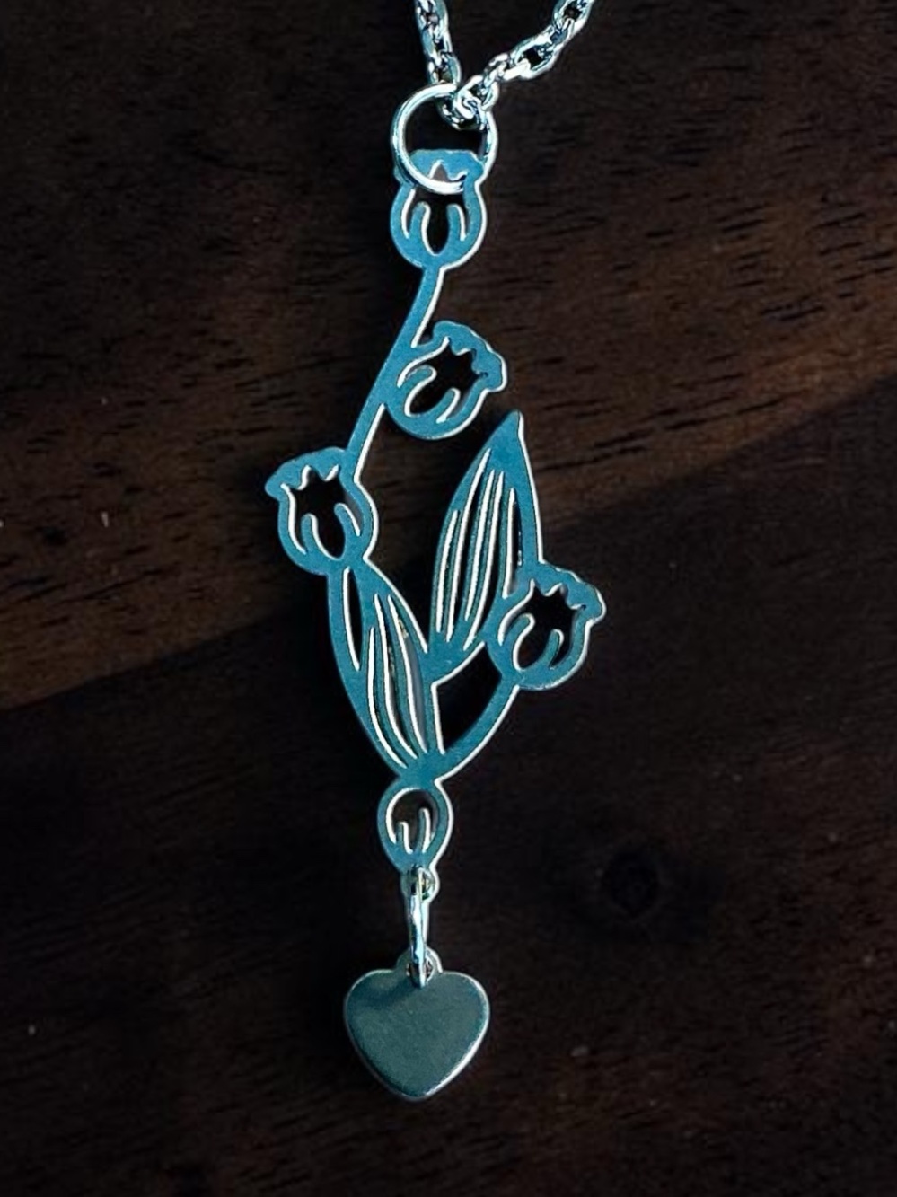🆕 May Birth Flower LILY OF THE VALLEY Laser Etched Pendant Necklace